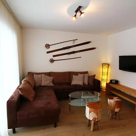 Amor Lodge